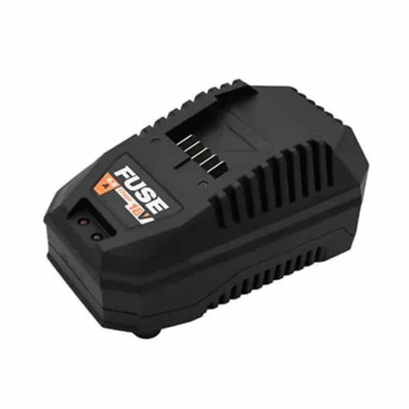 VILLAGER FUSE 18V BRZI PUNJAC 4.5A 083383
